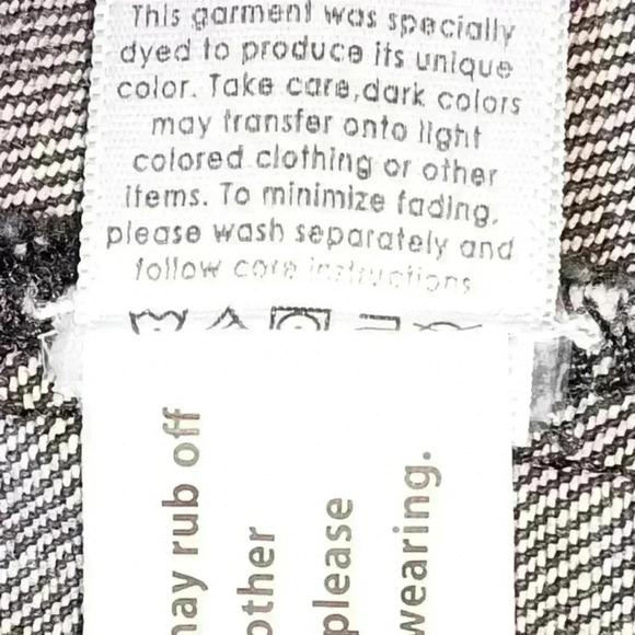 Pascun  crop jean jacket. Ladies size M/L - Picture 5 of 6